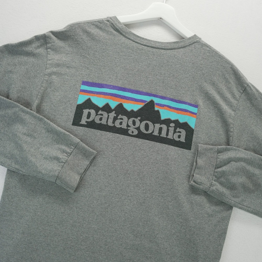 Patagonia P-6 Logo Responsibili-Tee Long Sleeve Grey Mens Medium Regular Fit